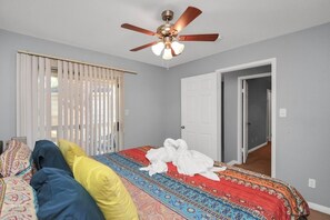 2 bedrooms, iron/ironing board, WiFi, bed sheets