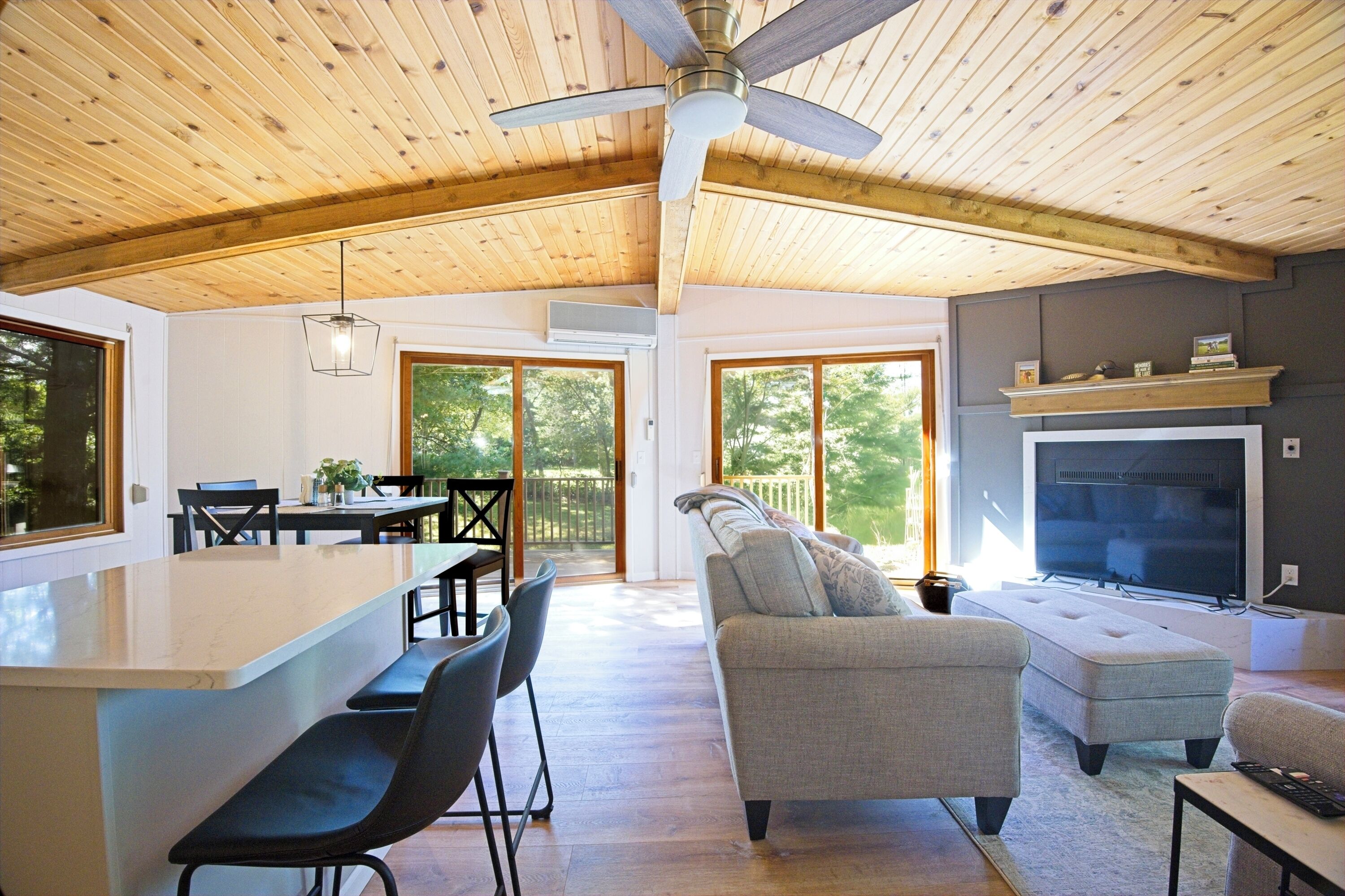 智能電視、壁爐