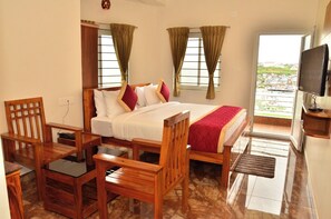 Premium Double Room, City View | Wi-fi percuma 