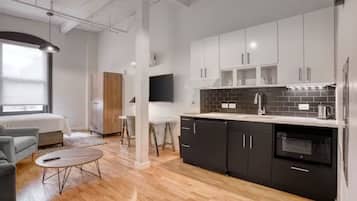 1 chambre, fer et planche à repasser, Wi-Fi gratuit, draps fournis