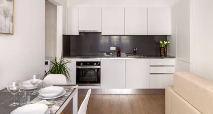 Very elegant brand new apartment with free parking