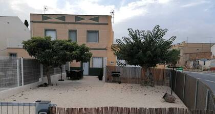 Cómoda casa de dos plantas con todas las comodidades en el Delta del Ebro