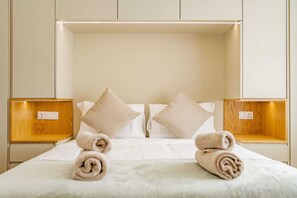 Bügeleisen/Bügelbrett, WLAN, Bettwäsche