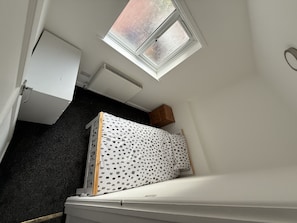 2 habitaciones, tabla de planchar con plancha y wifi gratis