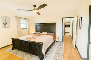 4 Schlafzimmer, Bügeleisen/Bügelbrett, WLAN, Bettwäsche
