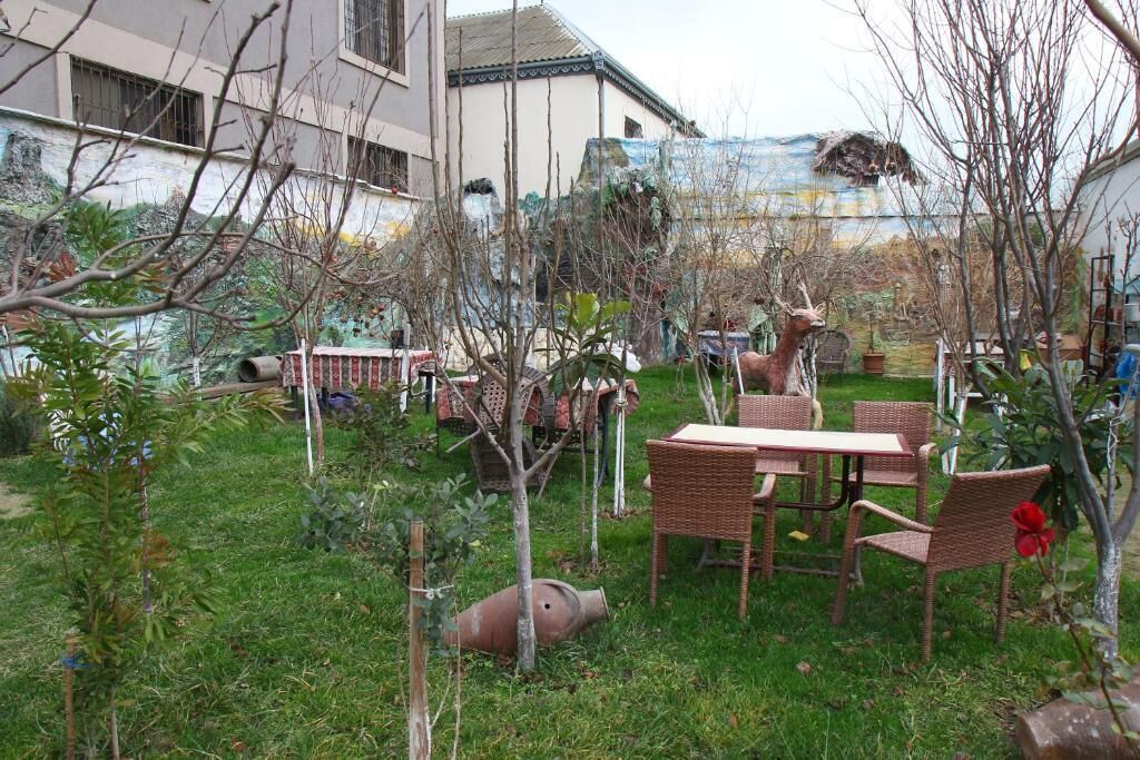 Θέα στον κήπο