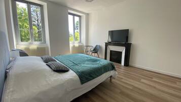 4 slaapkamers, een strijkplank/strijkijzer, wifi, beddengoed