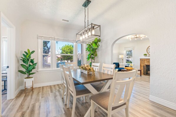 Dining - Spacious & Serene 3BR Retreat King Bed Safe Area Close to DTLA and OT Pasadena! (Alhambra)