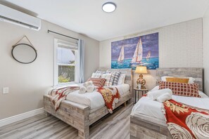 3 bedrooms, iron/ironing board, WiFi, bed sheets - Spacious & Serene 3BR Retreat King Bed Safe Area Close to DTLA and OT Pasadena! (Alhambra)