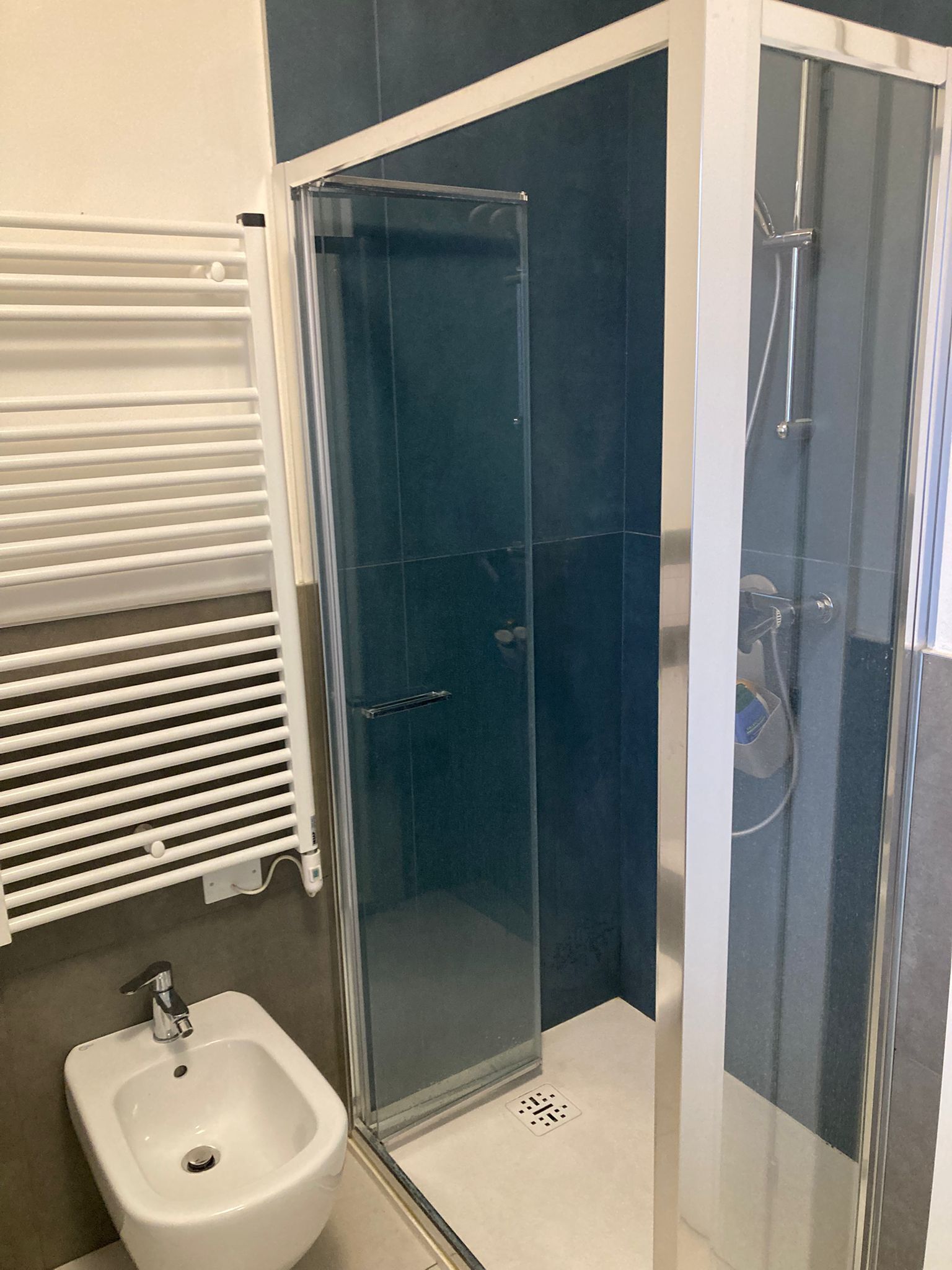 Handtücher, Seife, Toilettenpapier