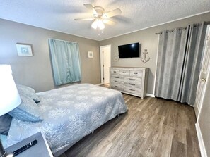 4 soverom, strykejern/-brett og wi-fi (inkludert)