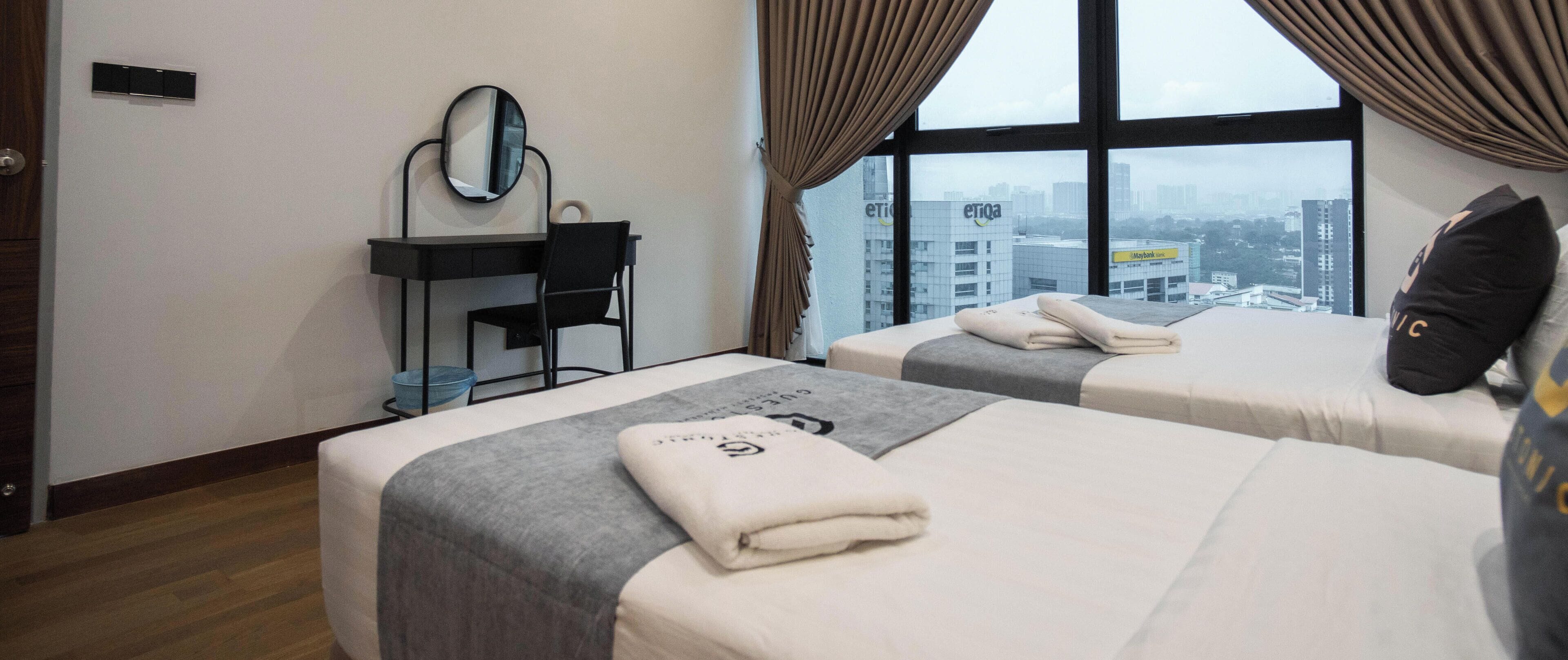 Apartment, 2 Bedrooms | Blackout drapes, iron/ironing board, free WiFi