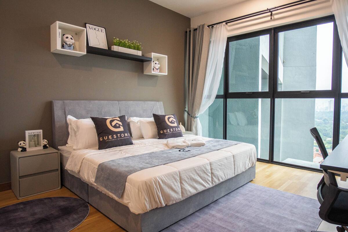 Blackout drapes, iron/ironing board, free WiFi