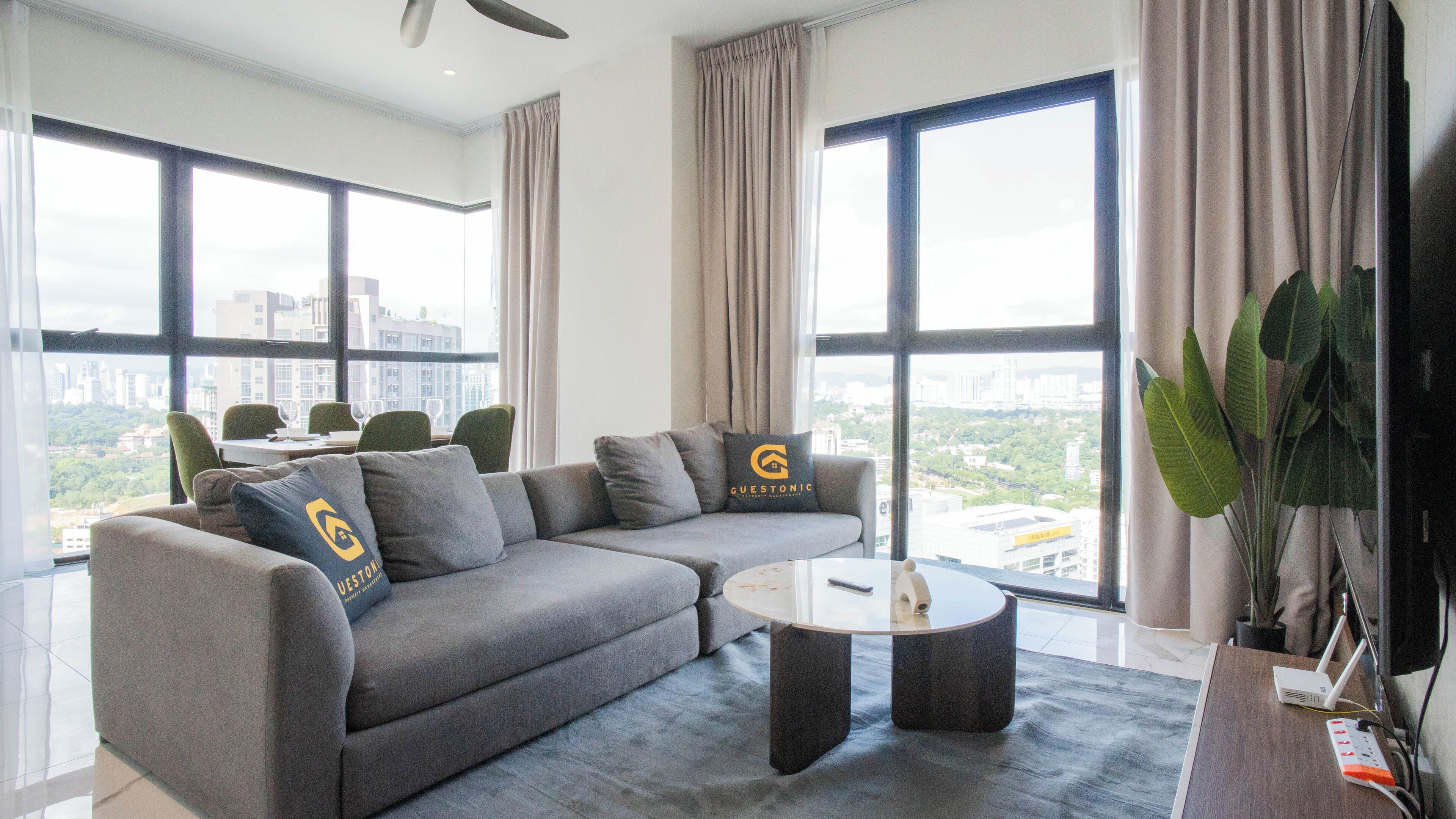 Apartment, 2 Bedrooms | Living area