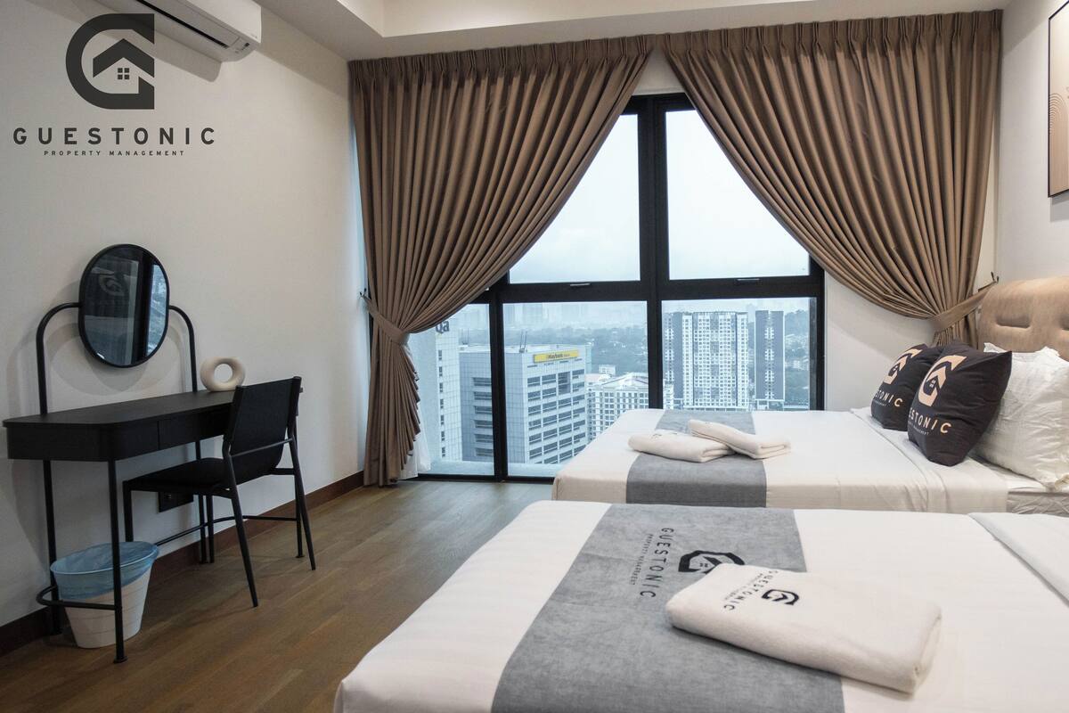 Apartment, 2 Bedrooms | Blackout curtains, iron/ironing board, free WiFi