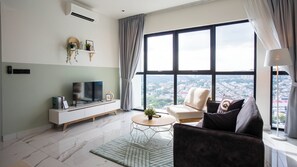 Family Apartment, 2 Bedrooms | Living area