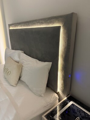 1 bedroom, in-room safe, iron/ironing board, free WiFi