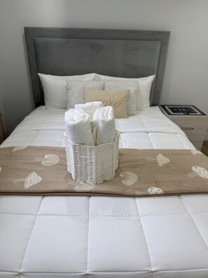 1 bedroom, in-room safe, iron/ironing board, free WiFi