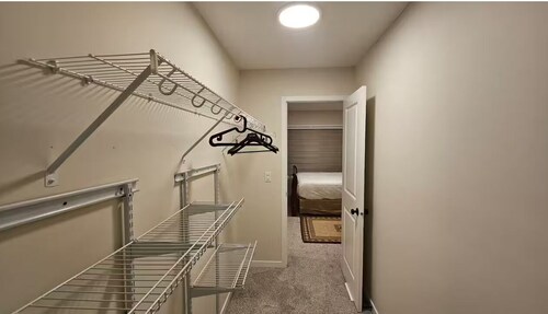 4 Bed room 3 Bathrooms home to stay in Chestermere, Alberta, Canada