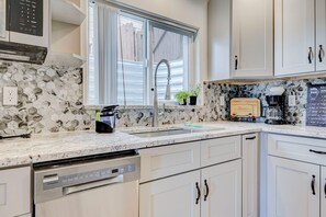 Microwave, stovetop, dishwasher