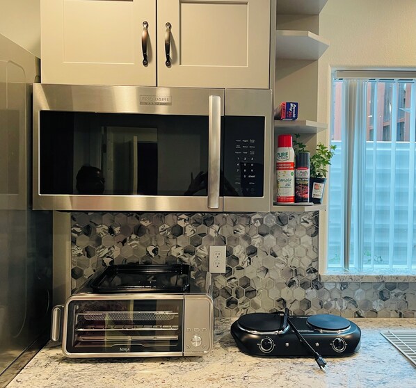 Microwave, stovetop, dishwasher