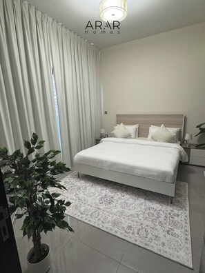 Blackout curtains, iron/ironing board, free WiFi - 1BR Near metro.Canal View. Mer. 1709 (Dubai)