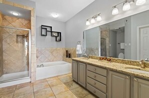 Shower, jetted bath, hair dryer, towels
