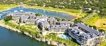 Breathtaking 2-bedroom Lakefront Resort Type Condo  in Lake Travis