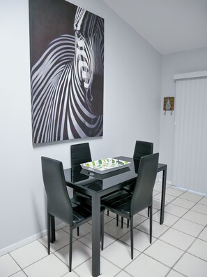 Dining - Cozy Home w/ Fenced Yard – Near Downtown & Attractions! (Orlando)