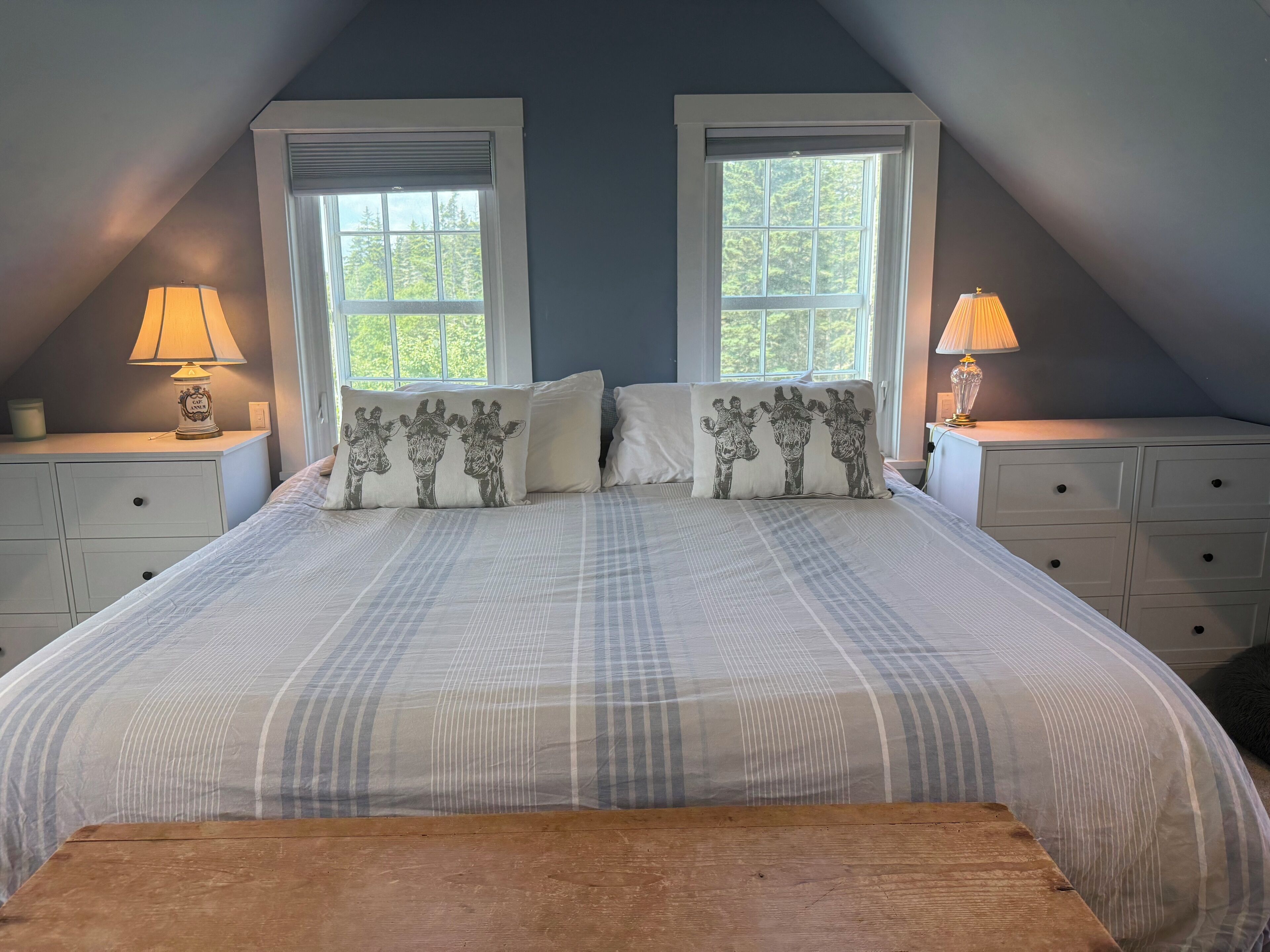 1 chambre, bureau, fer et planche à repasser, Wi-Fi gratuit