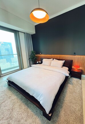 1 bedroom, iron/ironing board, internet, bed sheets