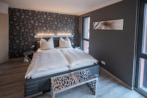1 chambre, fer et planche à repasser, accès Internet, draps fournis