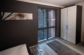 1 室のベッドルーム、アイロン / アイロン台、インターネット、ベッドシーツ