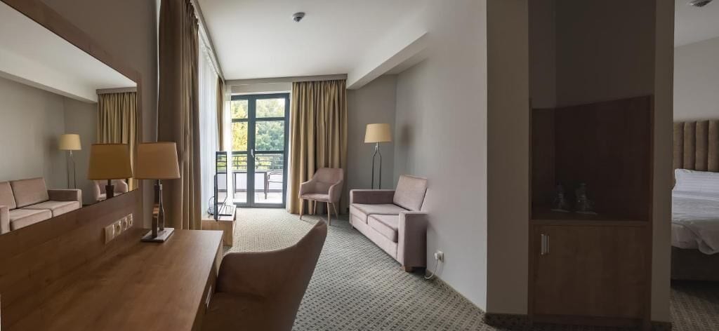 Studio, Garden View | In-room safe, blackout curtains, iron/ironing board, free WiFi