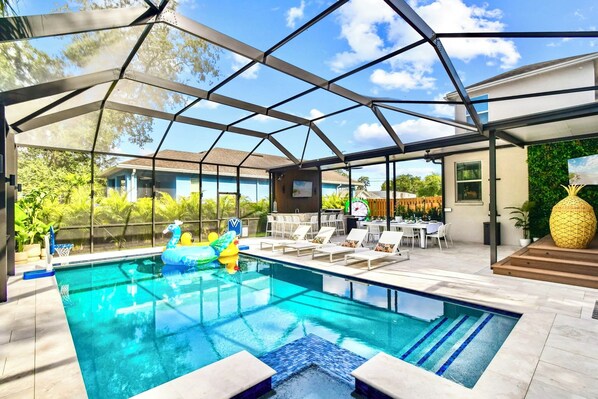 Pool - Tampa Outdoor Family Fun/ Pool/ Spa/ Grill/ Mini Golf/ Games (Tampa)