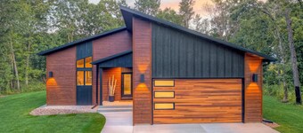 Modern Pines | Hot Tub · Theater · Arcades · Luxe