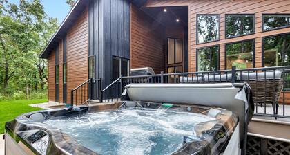 Modern Pines | Hot Tub · Theater · Arcades · Luxe