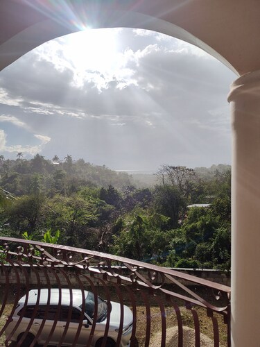 Capricorns Retreat 1 BR 1 BA furnished