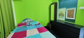 1 chambre, fer et planche à repasser, Wi-Fi