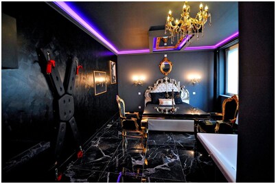 La suite Majestueuse/Private XXL spa/Croix de st André/Luminous ambience/Luxury