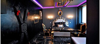 La suite Majestueuse/Private XXL spa/Croix de st André/Luminous ambience/Luxury