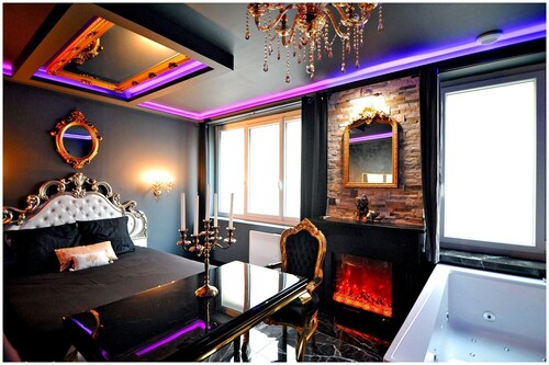 La suite Majestueuse/Private XXL spa/Croix de st André/Luminous ambience/Luxury