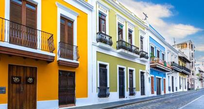 CASA SOL & LUNA - 5 Room Spanish Mansion with Rooftop - Sleeps up to 10 Guests