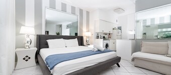 Collins Beach Apartments