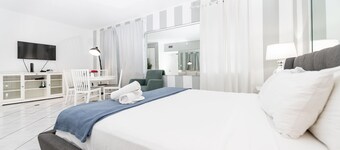 Collins Beach Apartments