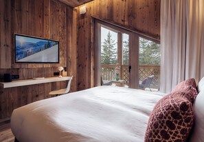 4 bedrooms, WiFi, bed sheets