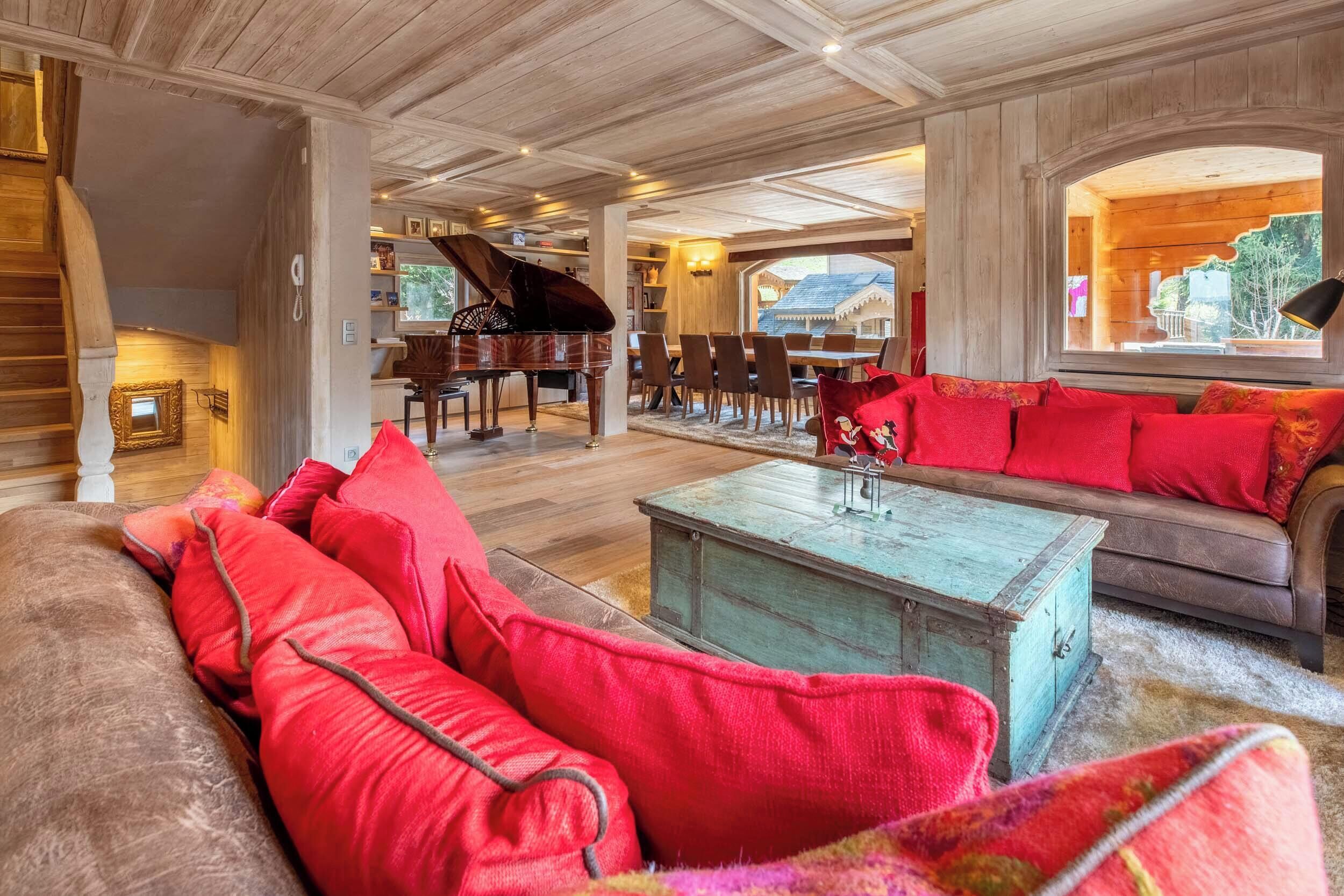 Télévision, cheminée