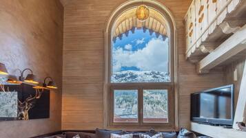 Télévision, cheminée