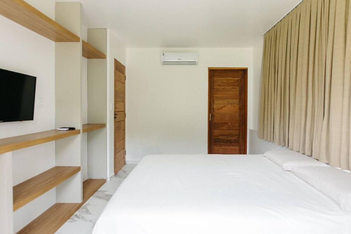 Blackout drapes, soundproofing, iron/ironing board, free WiFi