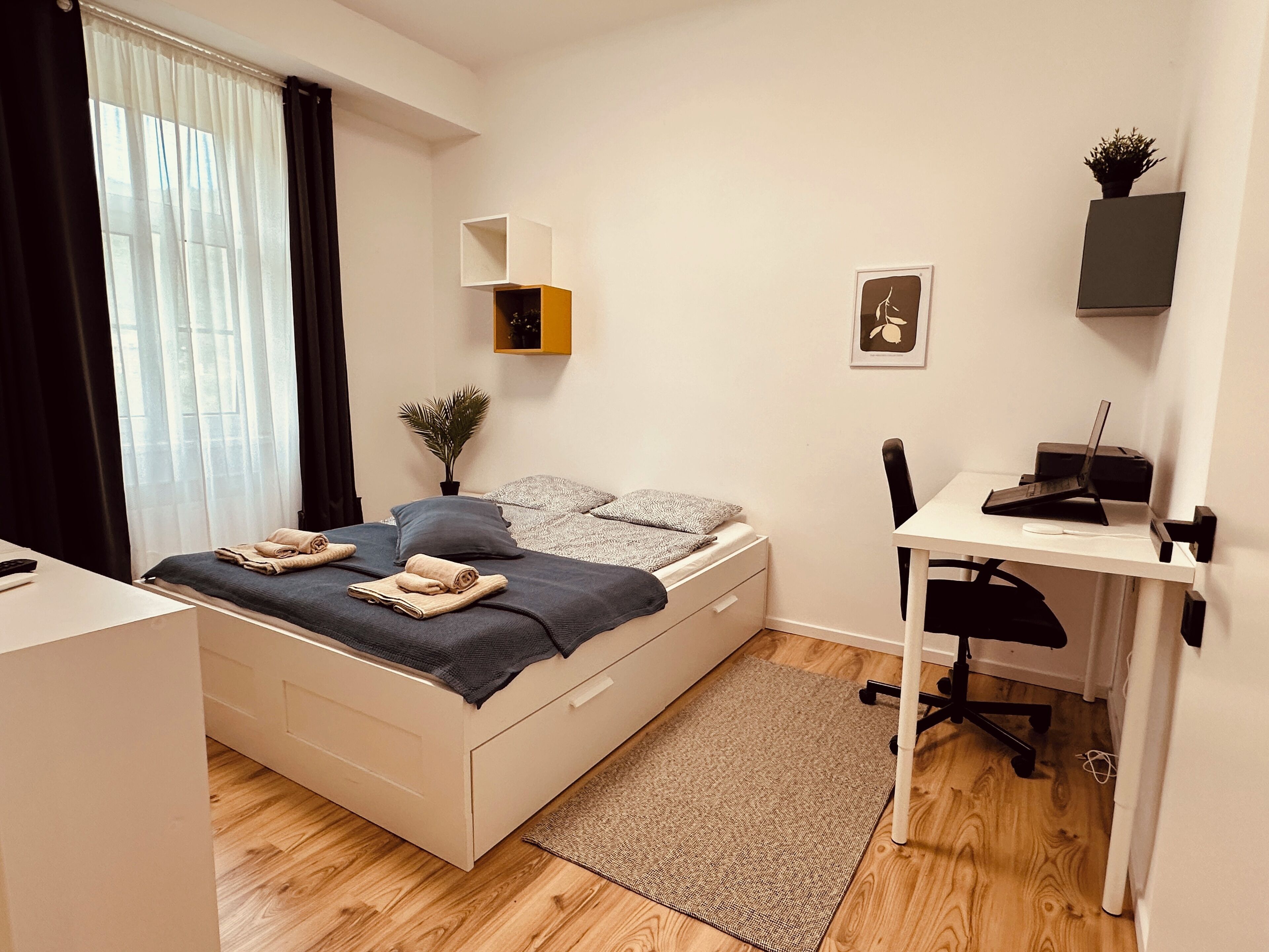 2 chambres, bureau, fer et planche à repasser, Wi-Fi gratuit